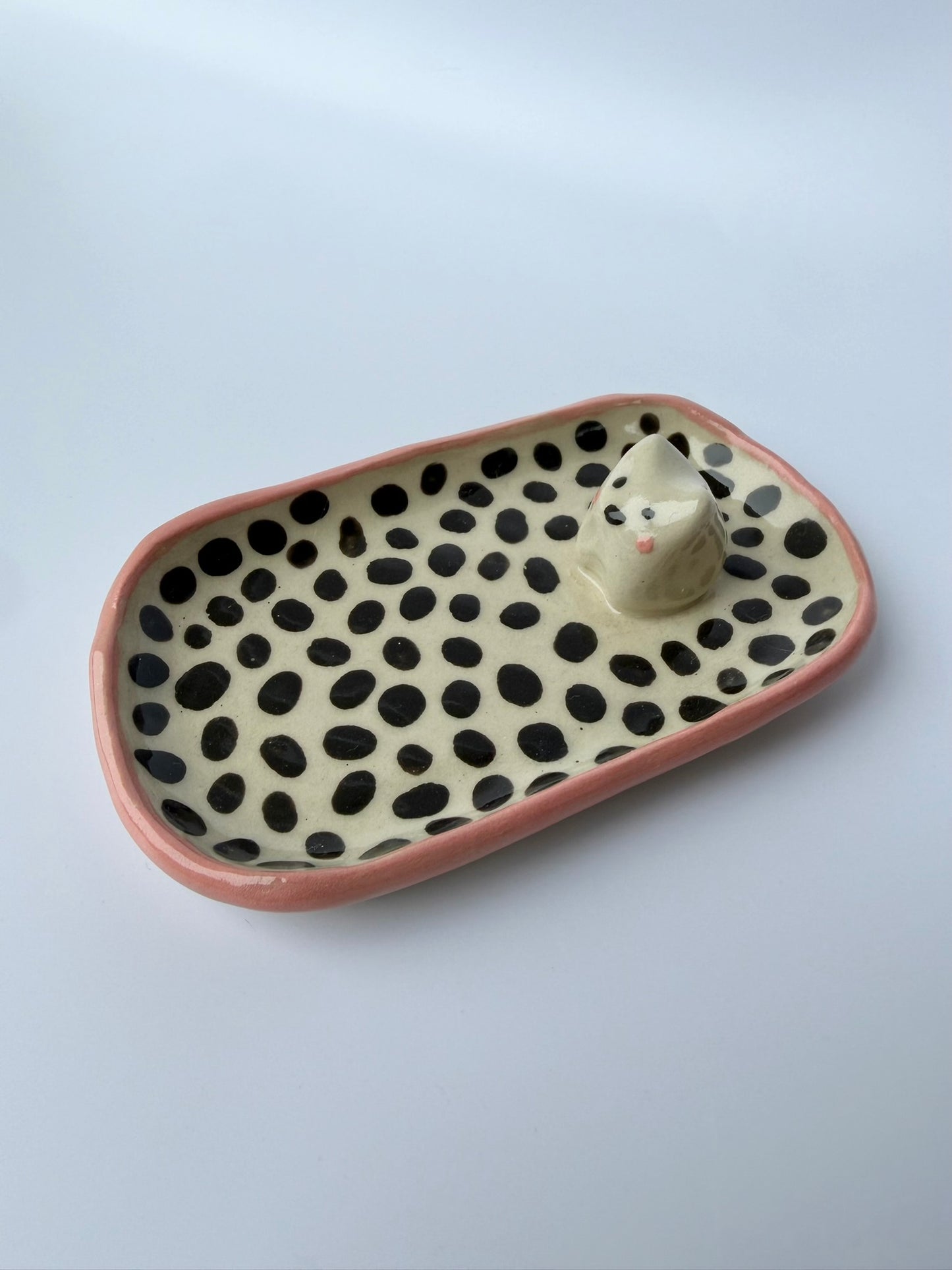 Schmuckschale schwarze Punkte pink Katze