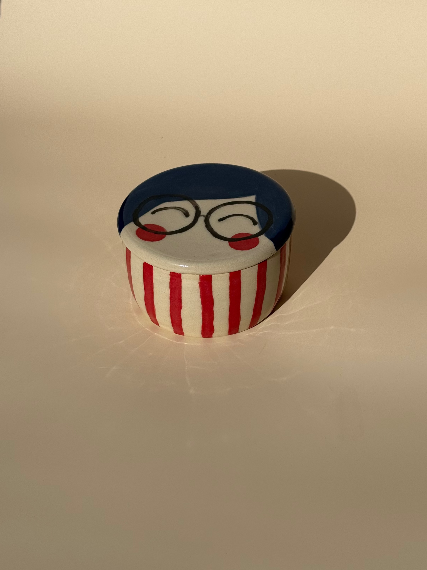 Butterdose Frau Butta