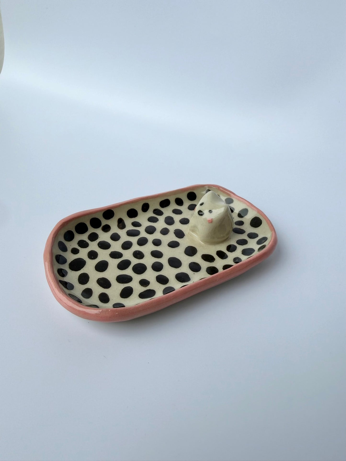 Schmuckschale schwarze Punkte pink Katze