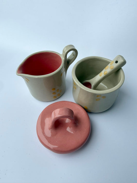 Zuckerdose und Milchkännchen gelb pink