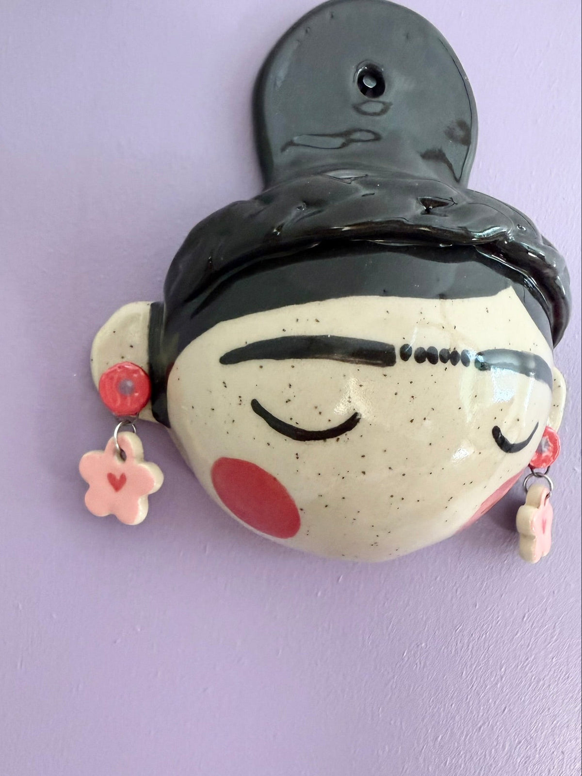 Wandvase Frida rosa Blumen Ohringe
